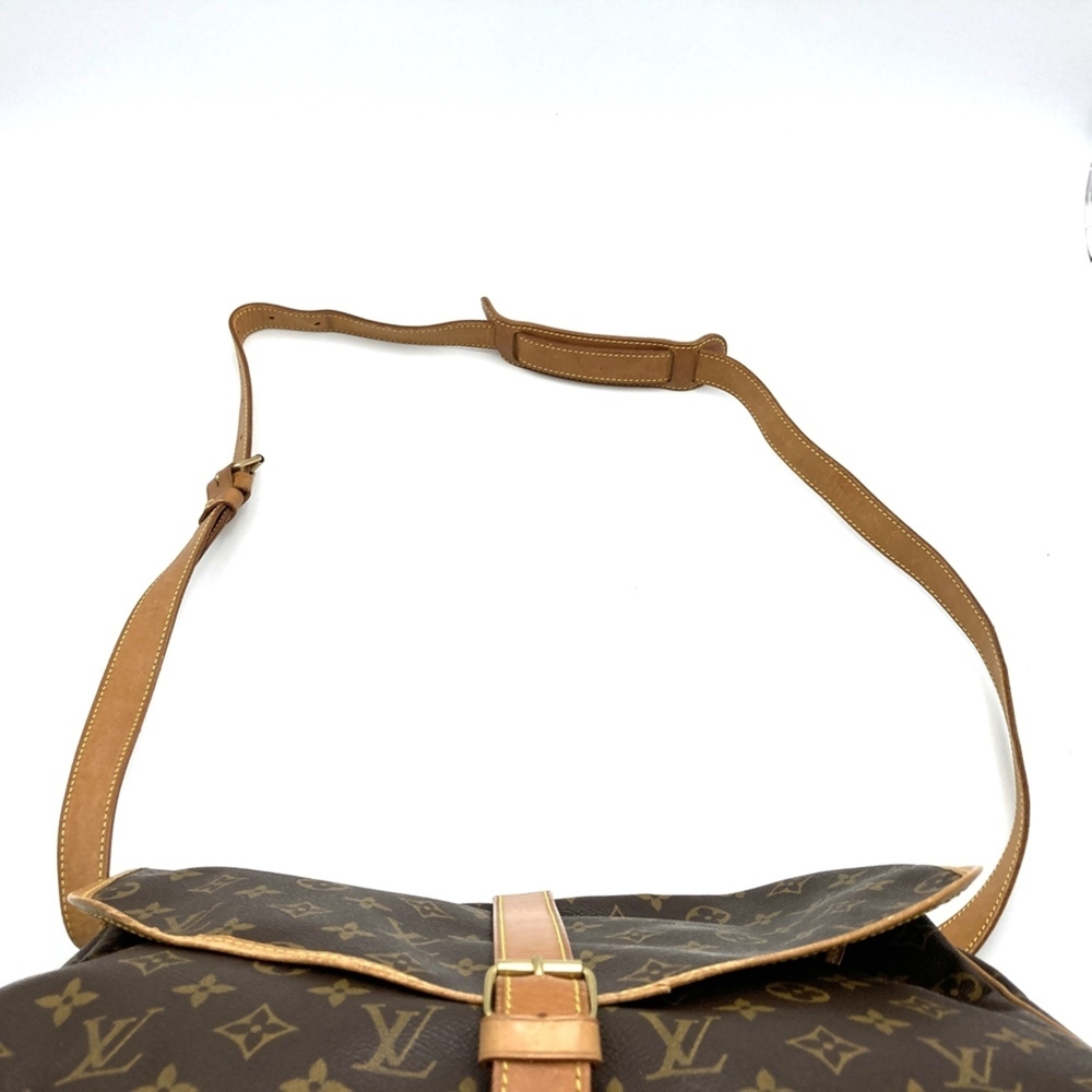 LOUIS VUITTON Authentic Brown Monogram Leather Shoulder Bag - Picture 6 of 10